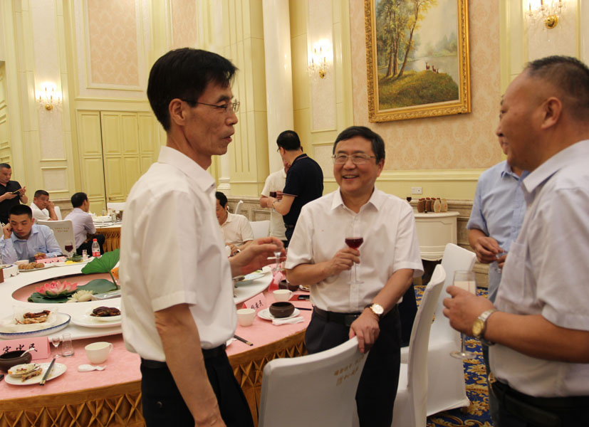 楊安民從業(yè)卅五周年系列報(bào)道--“璀璨卅五年，榮耀共分享”紀(jì)念晚宴